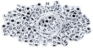 Koraliki literki biało-czarne, Brewis